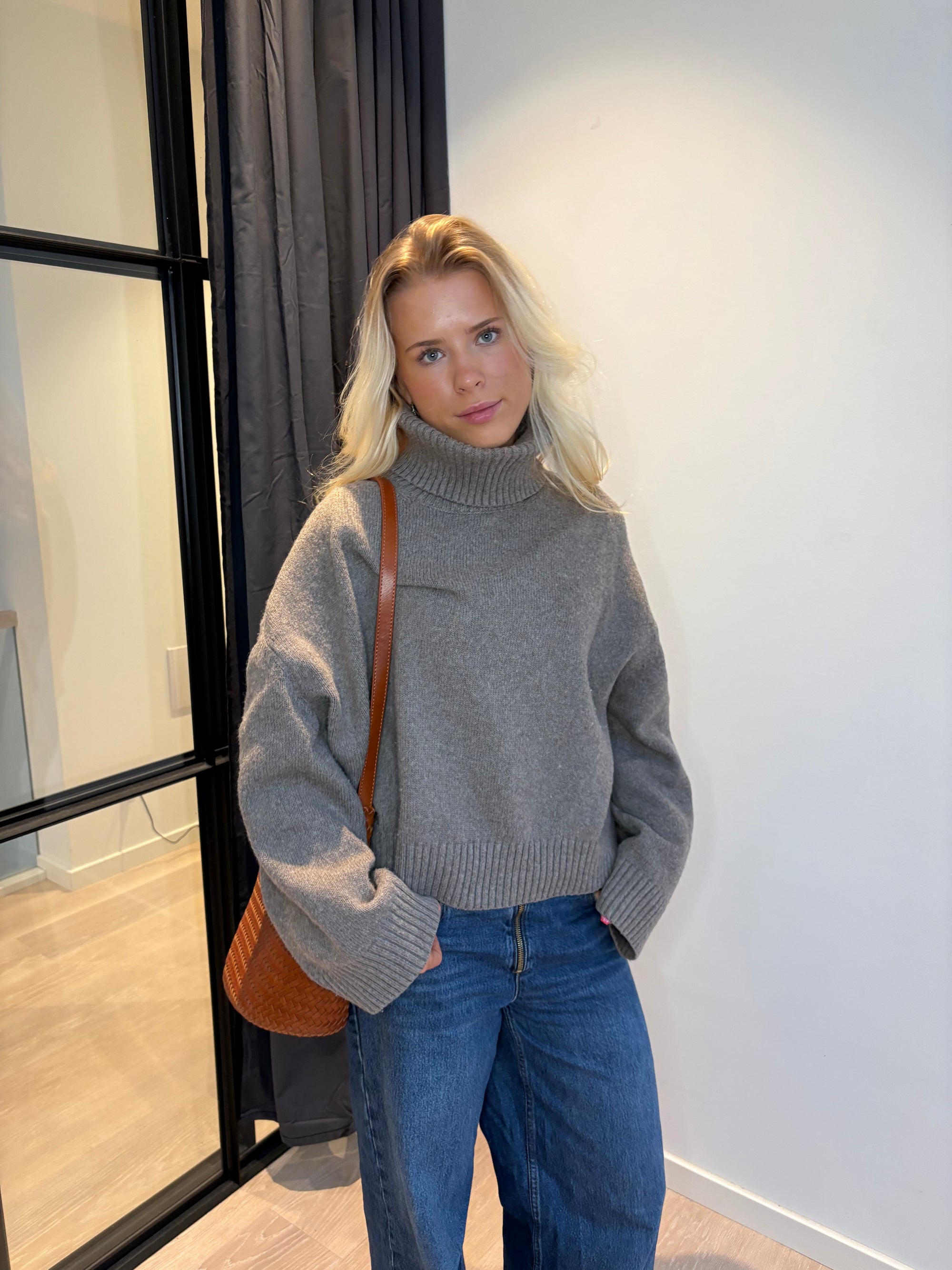 Crossbody Woven Bag - Brown